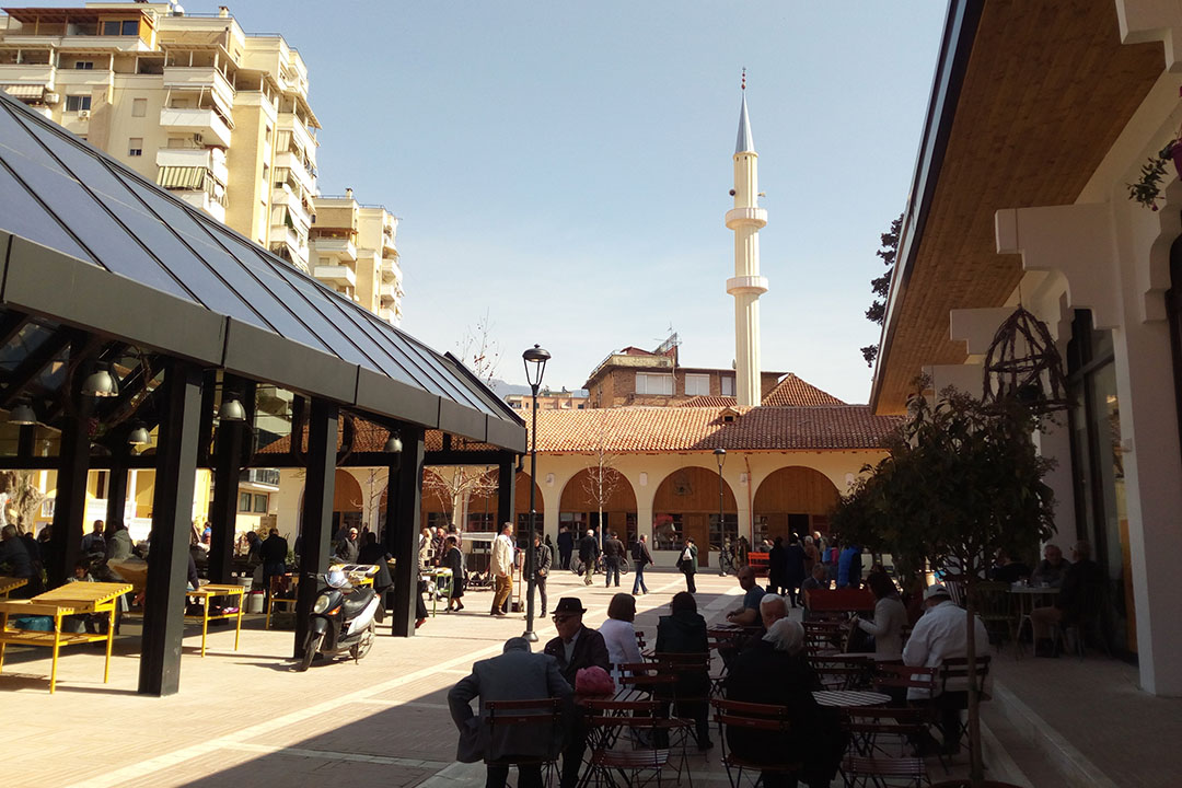Pazari i Ri, view of the Kokonozi Mosque
